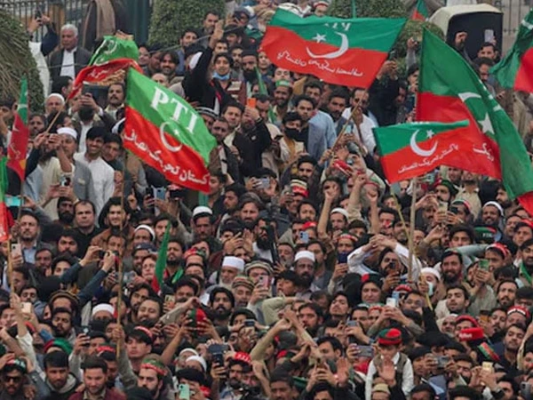 تحریک انصاف یوم سیاہ