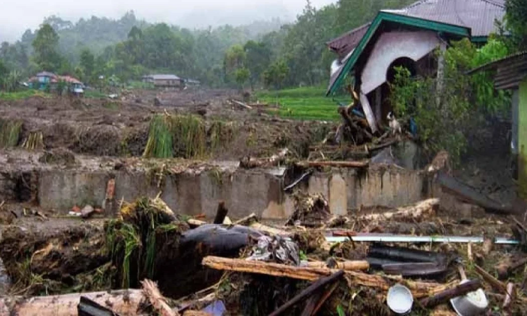 ریکارڈ بارشیں اور طوفان