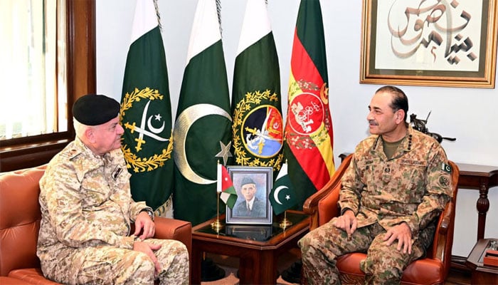 پاک فوج کے آرمی چیف اور اردن کے جوائنٹ چیفس آف اسٹاف کی ملاقات