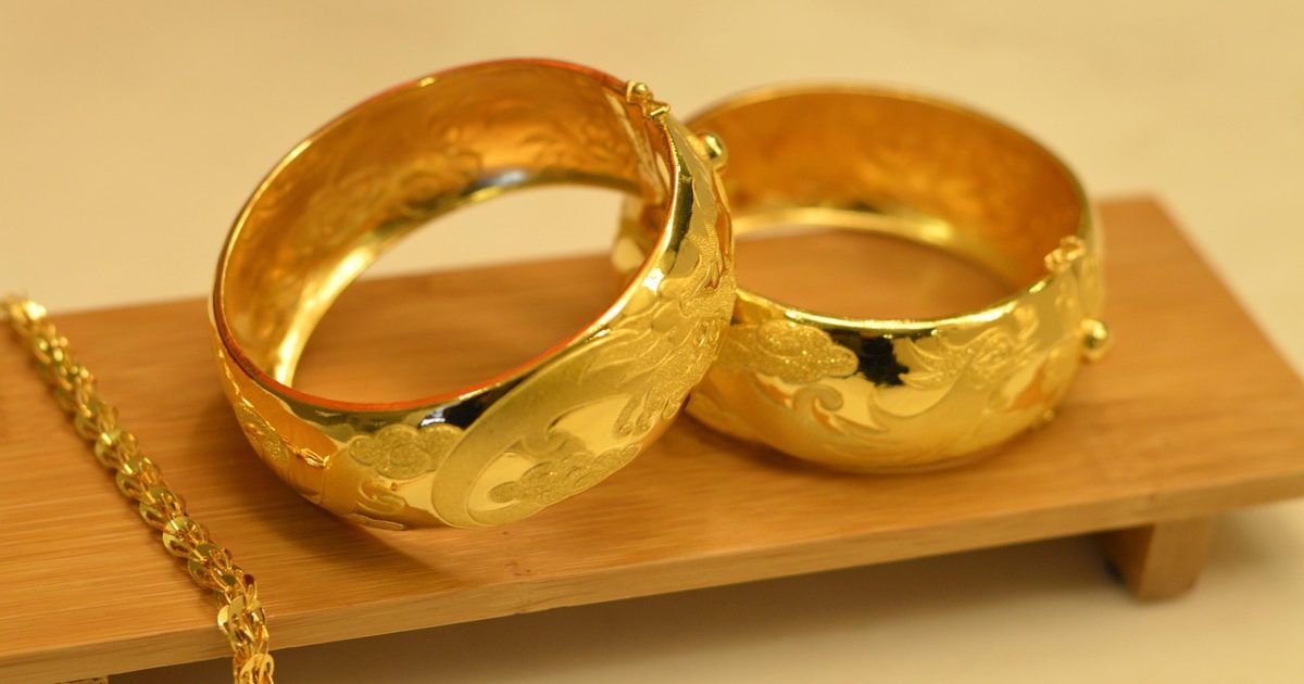 سونے کی قیمتوں میں کمی