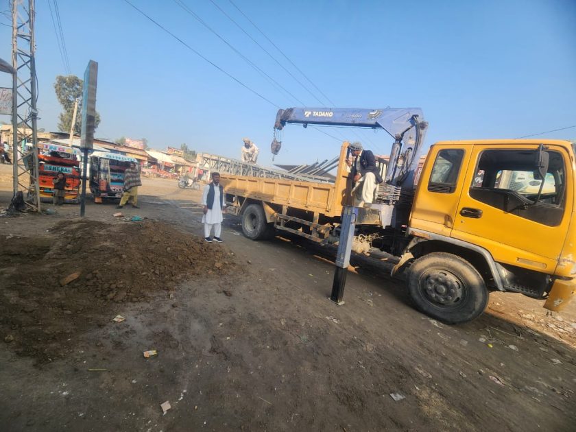 کھمبوں کی تنصیب